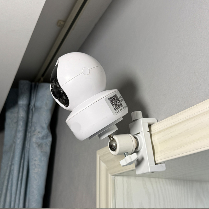 ビデオ監視ブラケット 穴あけ不要 ドア枠や窓に取り付け可能  - Eufy Camera E220 のレビューと価格